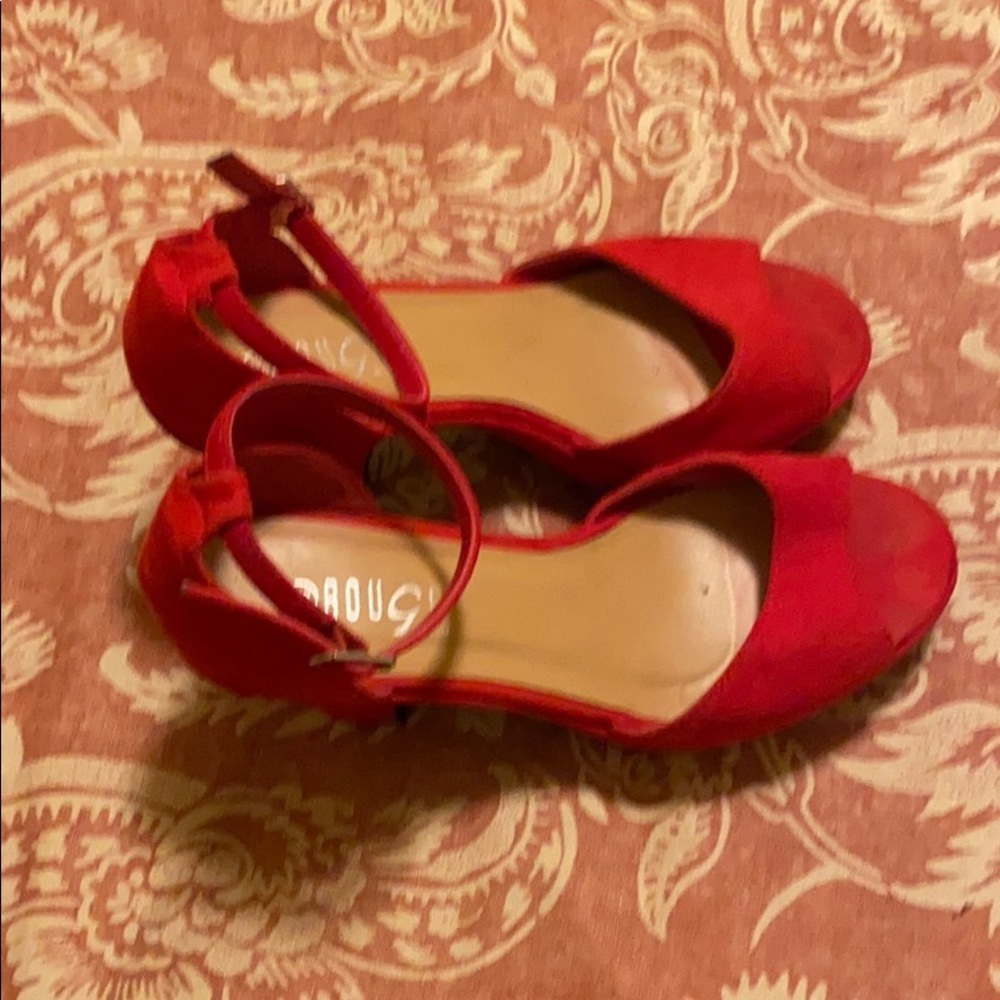 Helium red high heels
